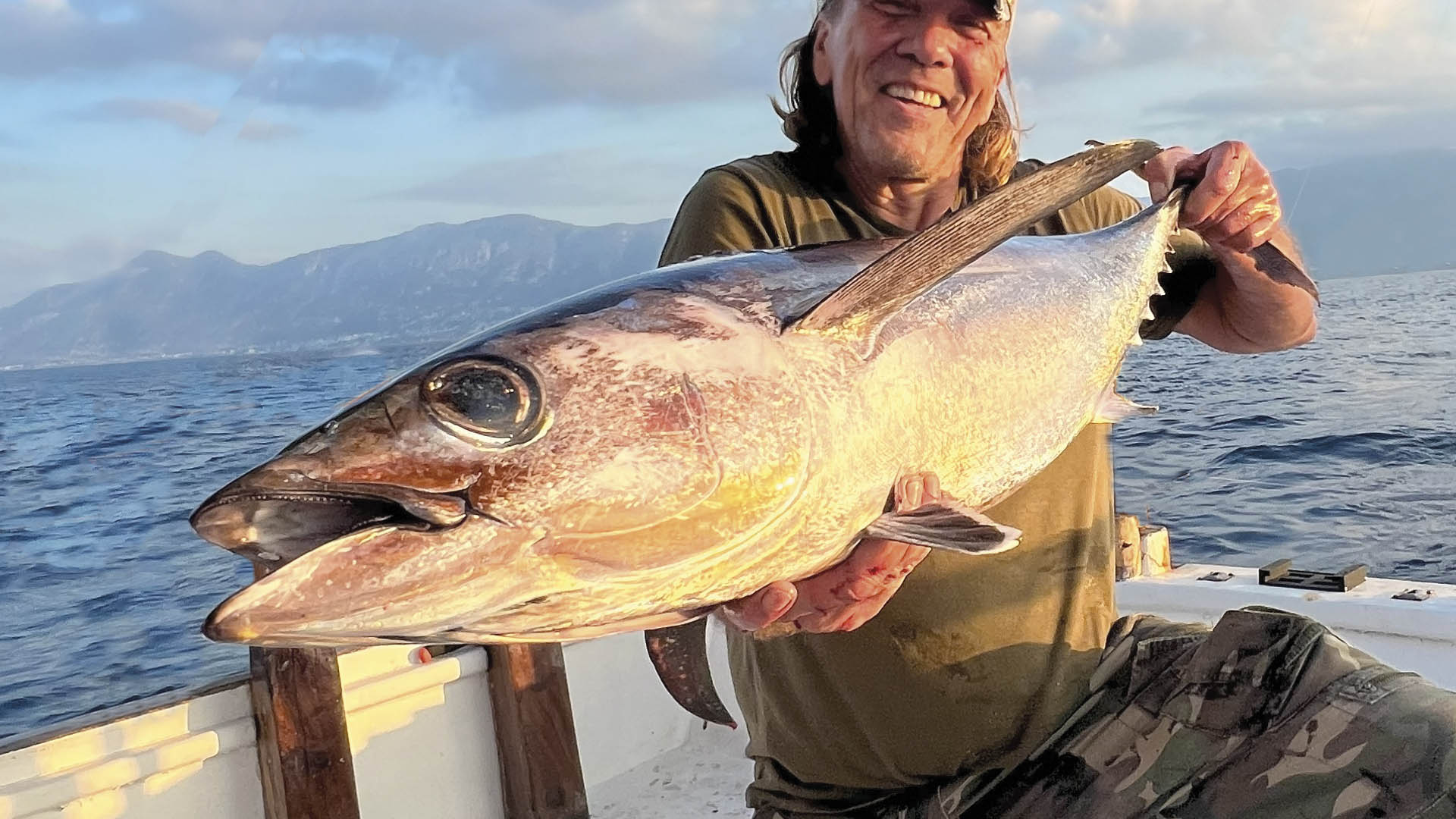 Fliegenfischen auf raubende Thunfische